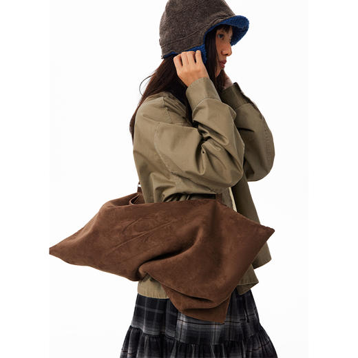 CryingCenter  反毛皮饺子红棕色单肩斜跨包大饺包 哭喊中心 商品图1