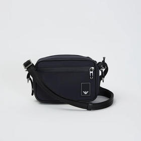 EMPORIO ARMANI 阿玛尼 男士小鹰徽标贴片单肩包 深蓝色 EM001220 AF19588 UB118