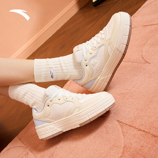 安踏皎月丨板鞋小白鞋秋季新款经典百搭女子休闲运动鞋122548032 商品图0