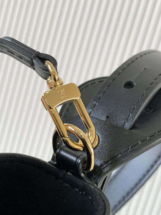 秋冬特惠💰1290 渠道级LV【全钢五金 MB163c01变码芯片】te级LV 全套包装 M13480黑色压花 本款All In BB手袋 商品图4