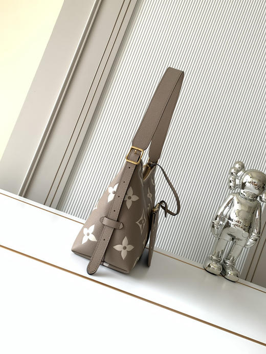 秋冬特惠💰1490 渠道级LV【全钢五金 MB163c01变码芯片】te级LV 全套包装 M47180大象灰 本款 CarryAll 小号手袋 商品图1