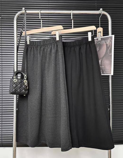 冬季软糯厚款遮胯显瘦百褶智性半身裙 商品图13