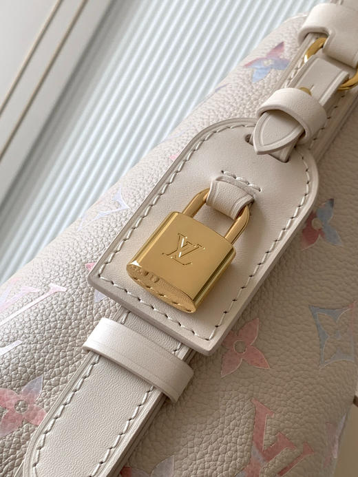 秋冬特惠💰1340 渠道级LV【全钢五金 MB163c01变码芯片】te级LV 全套包装 M25673渐变丝印 本款 All In BB 手袋 商品图6