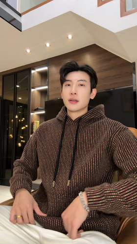 WY1381SDSA男士秋冬新款痞帅男装美式复古彩色竖纹抽绳连帽卫衣百搭时尚