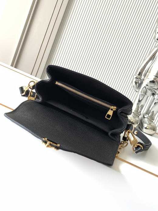 秋冬特惠💰1550 渠道级LV【全钢五金 MB163c01变码芯片】te级LV 全套包装 M46595黑色 本款Pochette Métis East West手袋 商品图7