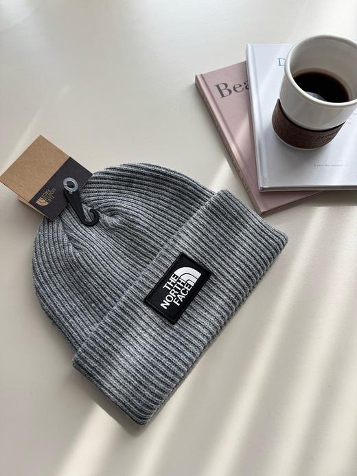 配色针织帽🧢！ 帽檐经典黑标一贴， 商品图3