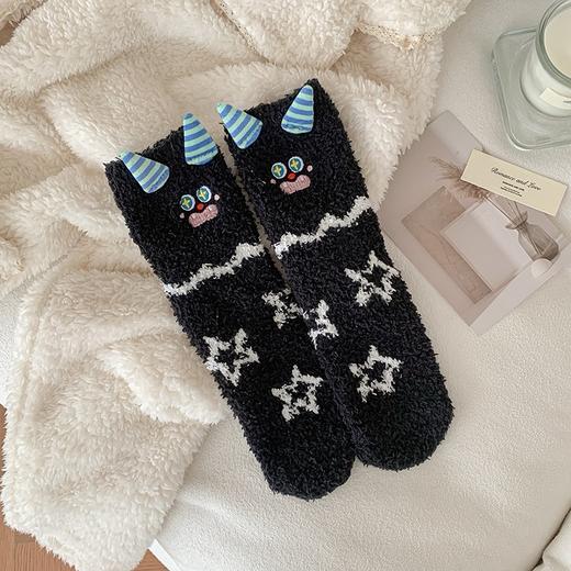 买手优选卡通小怪兽珊瑚绒毛茸茸睡眠袜地板袜中筒168294508 商品图3
