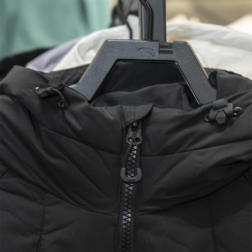 安踏凯里欧文系列运动羽绒服男2025冬季新款连帽外套172548903 商品图2