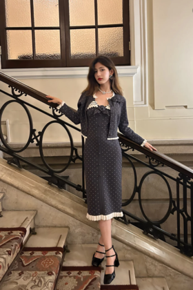 SIA SAYLOR 波点蕾丝拼接针织开衫吊带裙套装 21825