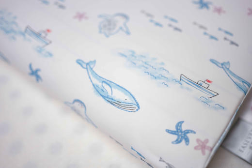 绎生活  儿童好眠眠胶枕 可水洗 可啃咬 枕头水洗硅胶A类硅胶枕  （一只） 商品图2