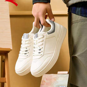 安踏2025轻风板鞋时尚百搭休闲舒适防滑耐磨运动鞋112548011