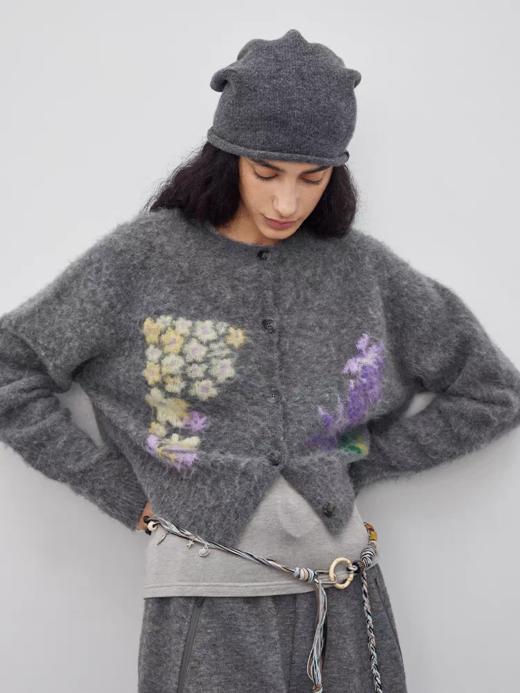 半圆/Q5200901/短款箱圆领宽松印花毛衣 商品图0