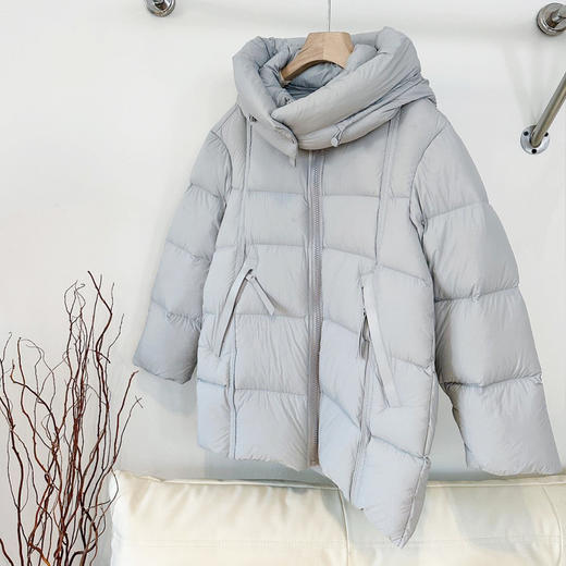 下单3-5天发货！HYC 冰淇淋云朵泡芙羽绒服 短款连帽/中长款连帽  90白鸭绒    显瘦保暖 充绒厚实如泡芙一样蓬松柔软 商品图11