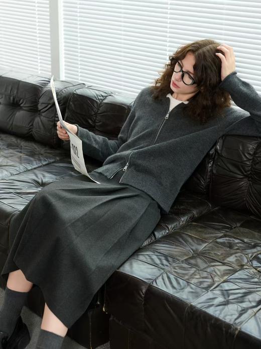 冬季软糯厚款遮胯显瘦百褶智性半身裙 商品图7