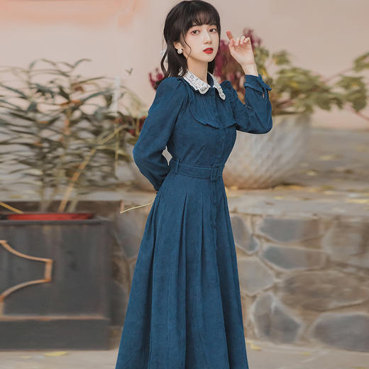 法式娃娃领灯芯绒连衣裙女秋冬复古温柔气质收腰显瘦小众时尚减龄 商品图2