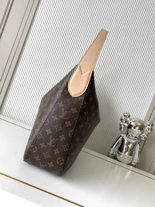 秋冬特惠💰1270 渠道级LV【全钢五金 变码芯片】te级LV 全套包装 M12098老花 SLOUCHY 大号手袋 商品图1