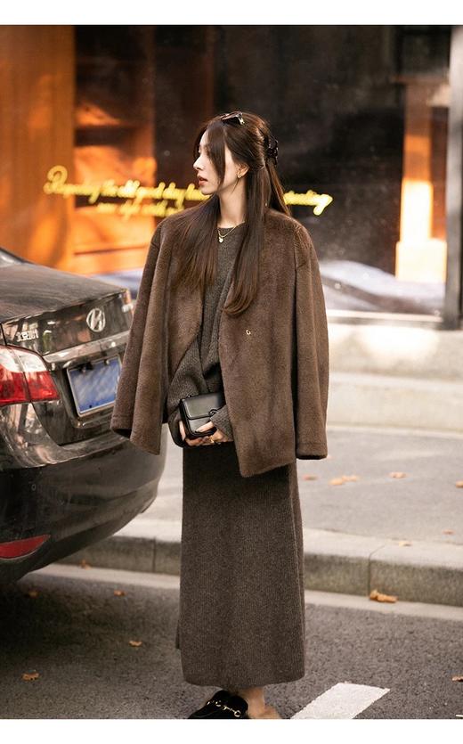 （预售七天发）【高品质私服】【在逃千金欧貂绒外套】丰盈饱满的欧貂绒面料，毛感蓬松~很有分量感，十分保暖蓄温【无标出货 介意慎拍】WD 商品图1