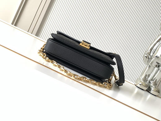 秋冬特惠💰1550 渠道级LV【全钢五金 MB163c01变码芯片】te级LV 全套包装 M46595黑色 本款Pochette Métis East West手袋 商品图3