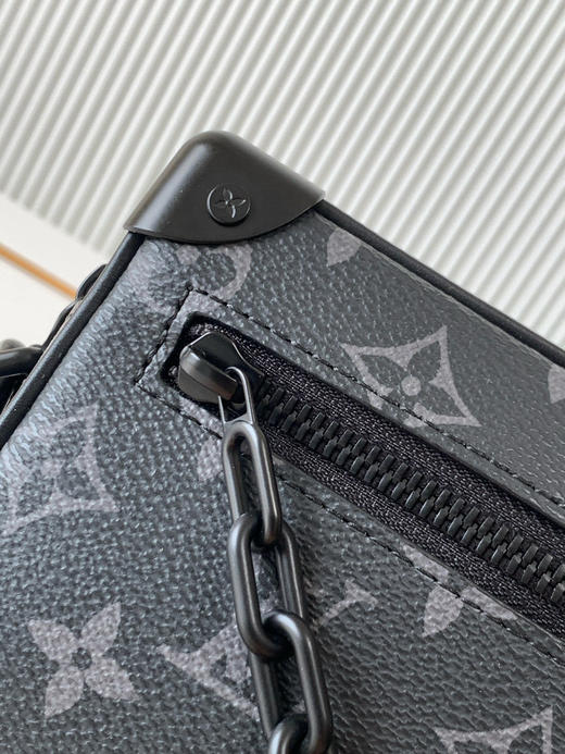 秋冬特惠💰1330 渠道级LV【全钢五金 MB163c01变码芯片】te级LV 全套包装 M44735黑花 Virgil Abloh 为春夏秀场呈现 Mini SOFT TRUNK 链条包 商品图4