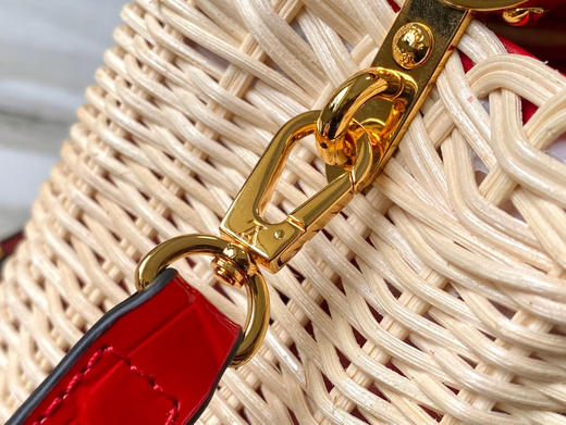 秋冬特惠💰1600 渠道级LV 新品 te级LV 动态芯片 N85520/M48865红鳄鱼竹篮 本款Capucines手袋 商品图7