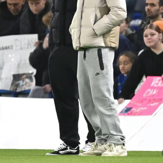 奥莱订单！毒家！Nike/耐克 Tech fleece 系列休闲针织长裤，FB8013 商品图0