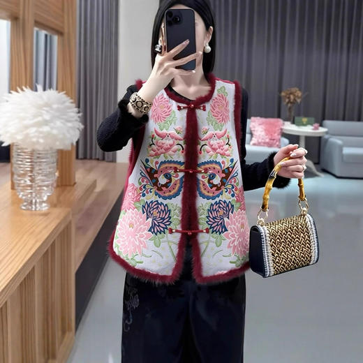 丁摩 醋酸新中式马甲棉服女秋冬款马夹重工国风刺绣背心夹棉外套5ZF-9678 商品图1