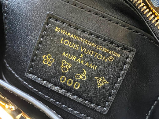 秋冬特惠💰1650 渠道级LV 新品 te级LV 动态芯片M13714/M48865黑拼樱桃链条 本款Capucines手袋 商品图7