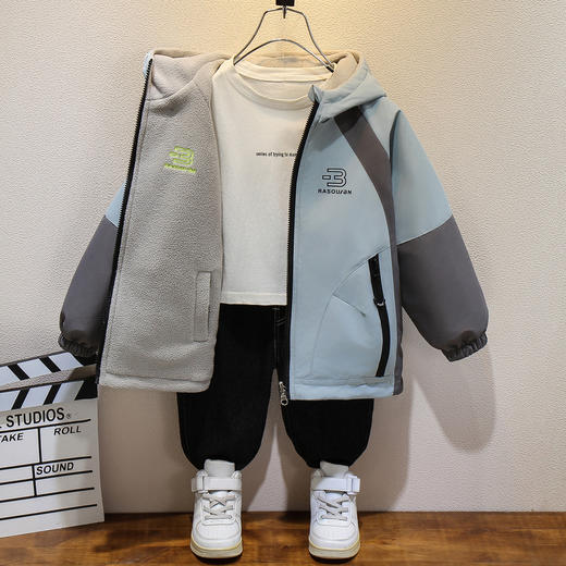 【时尚两面穿外套❗️科技三防面料】男童秋季外套加绒2025新款中大童上衣春秋装风衣双面穿儿童冲锋衣。ja 商品图0