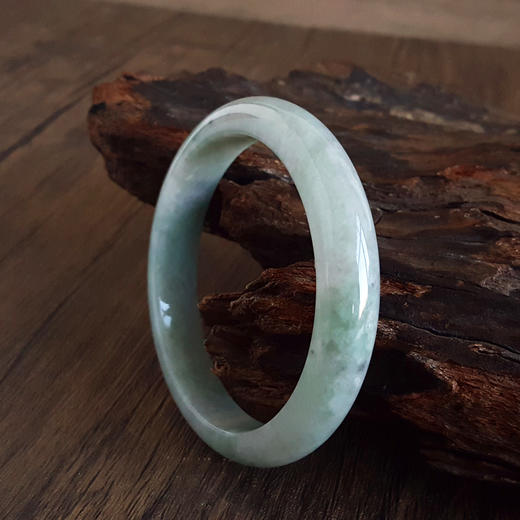 【天然正品】A货翡翠天然无杂裂豆种浅绿色63号翡翠手镯63.1MM女士131125NJM38特价：520 商品图5