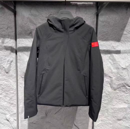 安踏冠军全天候2025秋冬女修身防风透湿梭织上衣外套 162540612 商品图0