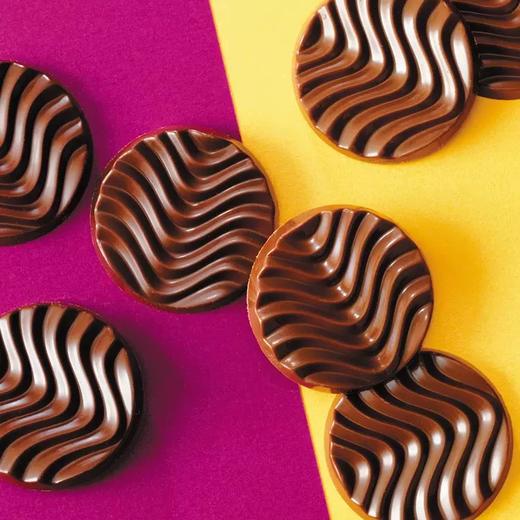 【新鲜市集】ROYCE 纯巧双拼礼盒'若翼族进口圆形及牛奶巧克力礼盒（解冻时间2025年10月） 商品图3