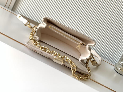 秋冬特惠💰1600 渠道级LV【全钢五金 MB163c01变码芯片】te级LV 全套包装 M25682 本款Pochette Métis East West 手袋 商品图7