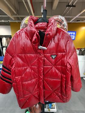 349.9秒杀ONLY时尚亮面羽绒服（线下同时售卖  不保证有货）610698-CY