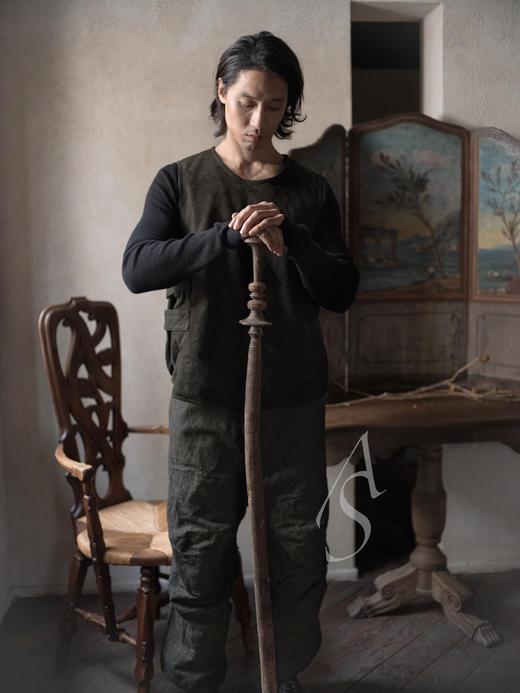 Paul Harnden 25AW 橄榄绿/黑色羊皮tabard 商品图1