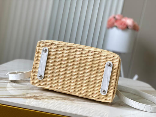 秋冬特惠💰1700 渠道级LV 新品 te级LV 动态芯片 N85520/M48865白鳄鱼竹篮 本款Capucines手袋 商品图8