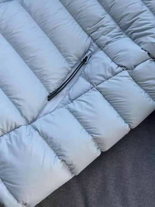 【冬季女装 （预售3-8天） 2025秋冬排骨羽绒轻羽绒 服云感泡芙安心90白鸭绒连帽羽绒服 商品图7