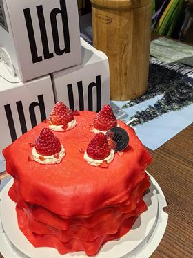 一整个巨无霸草莓· 千层蛋糕