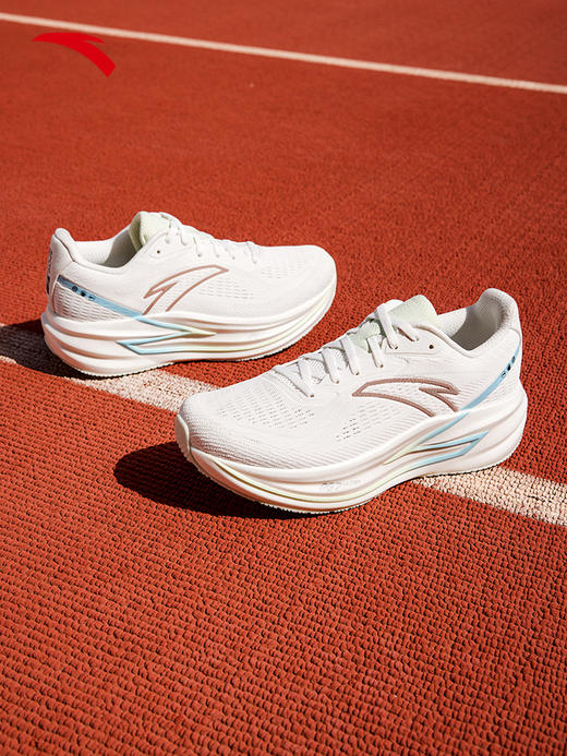 【专享福利】安踏冠军4代丨PG7缓震跑步鞋女2025新款夏季软底运动鞋122535562 商品图0