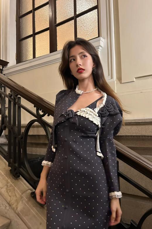 SIA SAYLOR 波点蕾丝拼接针织开衫吊带裙套装 21825 商品图1