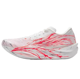 安踏 C202 6.0跑步鞋112535575R