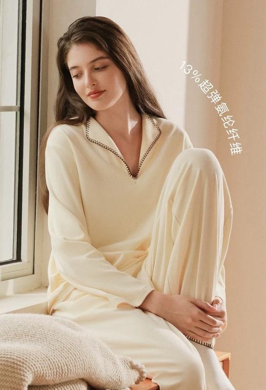 一店d 𝐔*𝐛𝐫𝐚𝐬家爆款『奶酪绒』系列家居服 女款➕男款
奶酪绒系列真的超乎想象的舒服 上身就像被云朵包裹 软糯高弹一整天都不想换！！ 商品图3