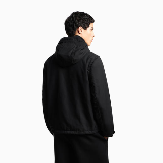 EMPORIO ARMANI 阿玛尼 男士徽标贴片带帽尼龙外套 黑色 EM003417 AF18264 UC001 商品图2