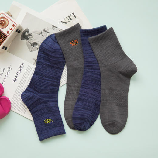 【2双装】男士时尚运动袜中长筒四季棉袜【6双6折 2521106】 商品图0