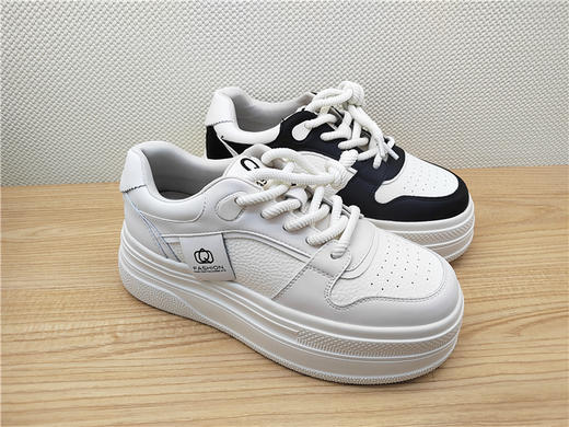 2024豪行春季新款24182199真皮运动休闲低跟女单鞋小白鞋 商品图3