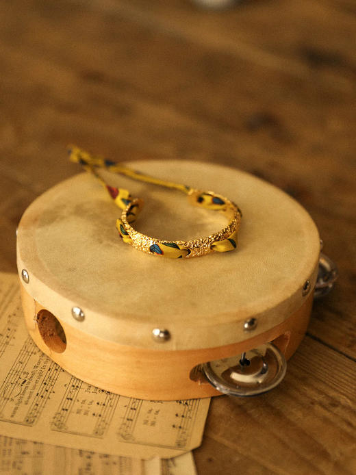 订购14周到｜AN-NEE-QUEEN-黄色 吉普赛传说 1cm 丝巾手镯［法国设计师］ 商品图0