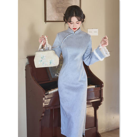 GX麂皮绒加绒长款倒大袖旗袍2025冬季新款时尚改良年轻少女日常旗袍 商品图1