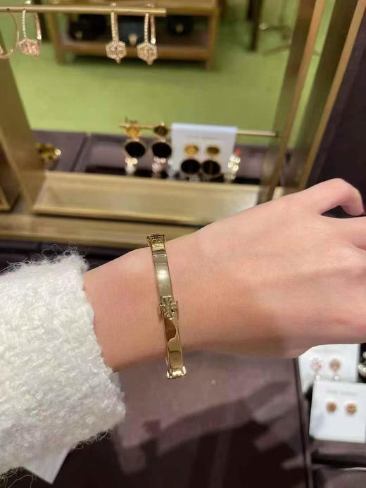 黑五巨折💰750🇺🇸拼邮✈️ 😍Tory Burch TB手镯💫三个颜色 卡地亚同款哦‼️ 🔥 优雅美丽  开口设计 不挑手腕  超级显白  点缀你的美🥰 商品图7
