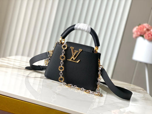 秋冬特惠💰1650 渠道级LV 新品 te级LV 动态芯片 M12936/M48865黑色圆花环扣款 本款Capucines 手袋 商品图0