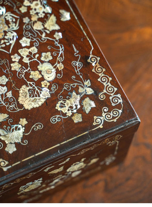 独角鹿西洋古董20世纪中国出品硬木嵌螺钿「瓜瓞绵绵」主题珍宝盒 商品图4