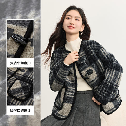 【11/26新品】熙世界复古小香风仿羊毛呢短款外套女冬装小个子牛角扣圈圈呢上衣 商品图2
